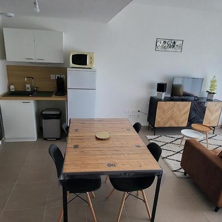 Appartement Avec Balcon/Terrasse Monteux Exteriör bild