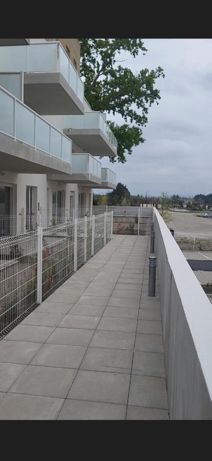 Appartement Avec Balcon/Terrasse Monteux Exteriör bild